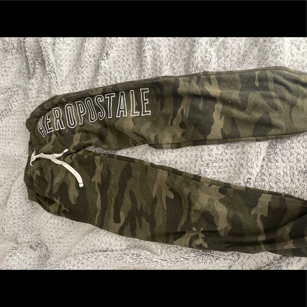 Aeropostale camouflage sweats size xs